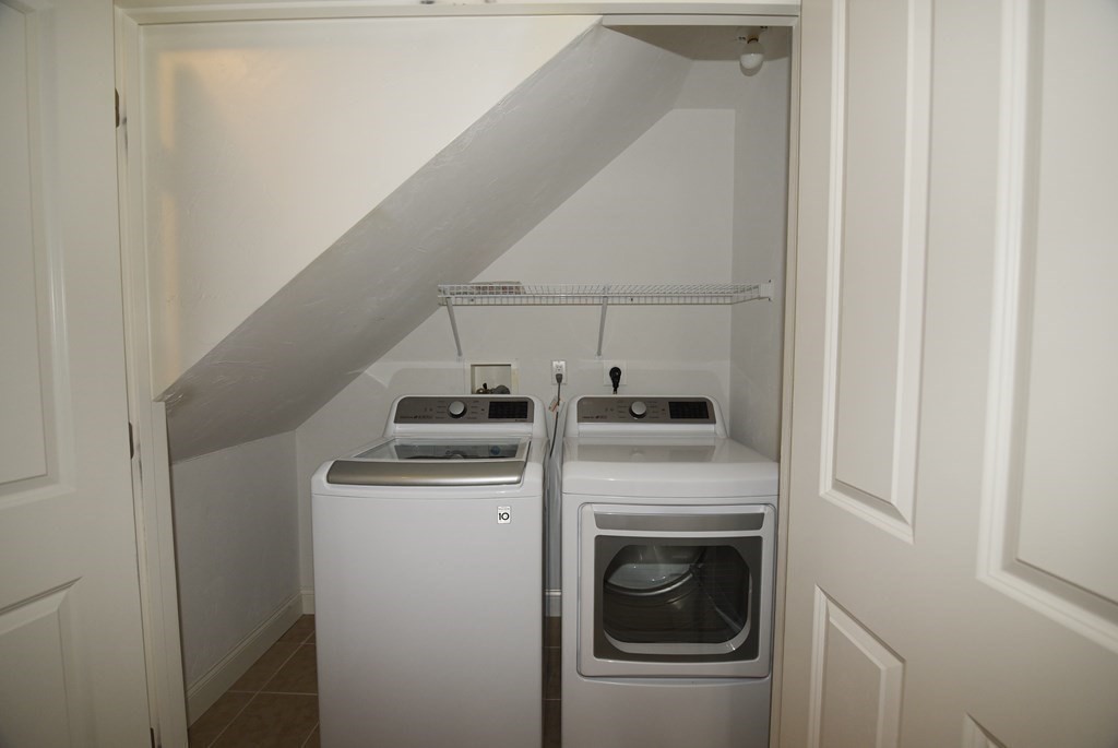 2 Mariner's Drive, Unit 2 (AKA 66) Marshfield, MA 02050 - Photo 18 of 41 a utility room with dryer and washer