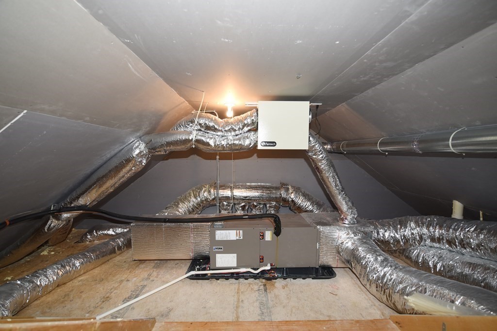 2 Mariner's Drive, Unit 2 (AKA 66) Marshfield, MA 02050 - Photo 41 of 41 a view of a entryway