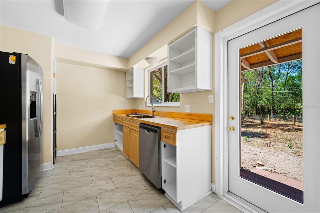 3716 Southwest 2 Place Gainesville, FL 32607 - Photo 9 of 28