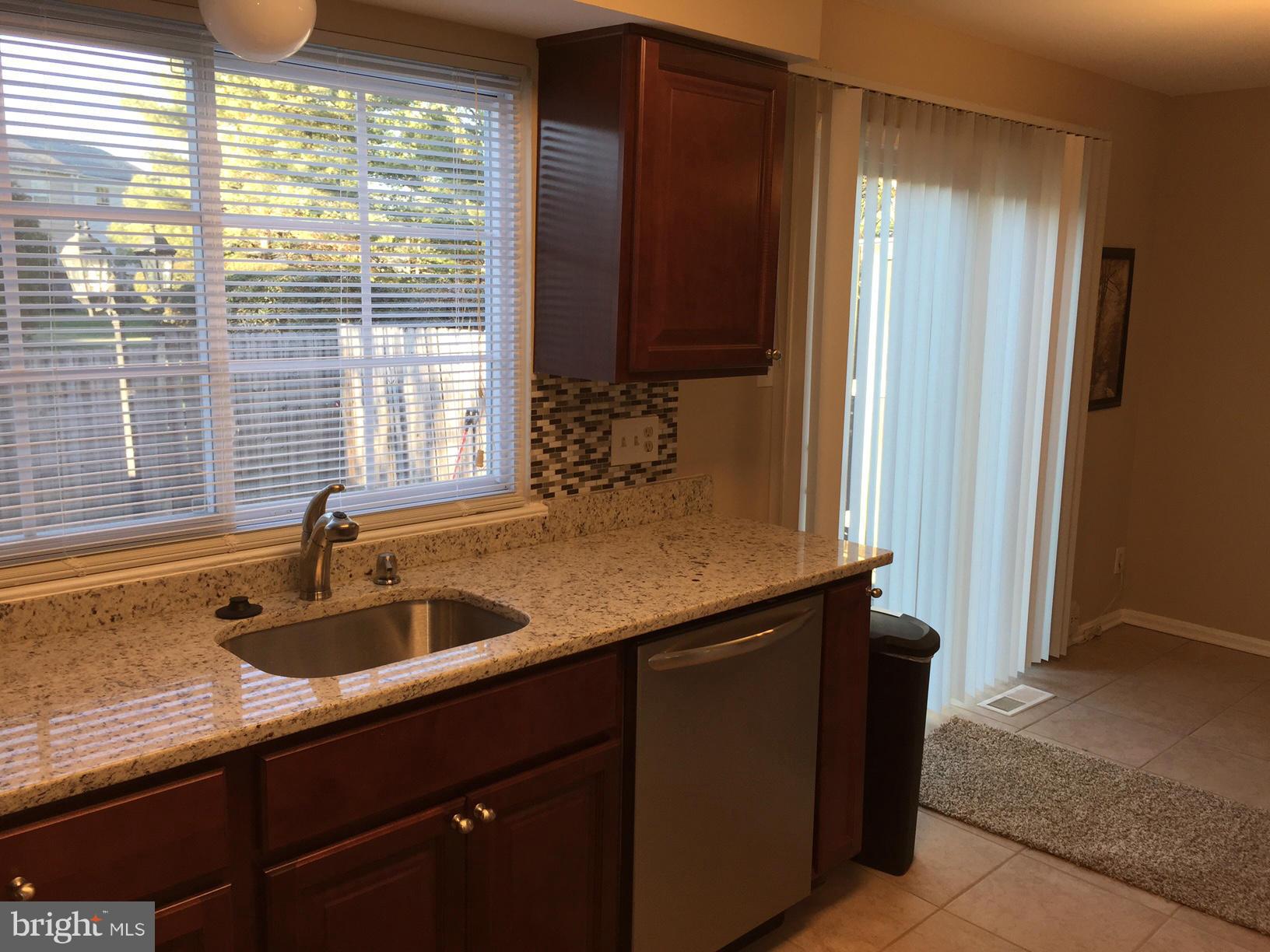 14845 Hammersmith Circle Silver Spring, MD 20906 - Photo 2 of 23 Kitchen