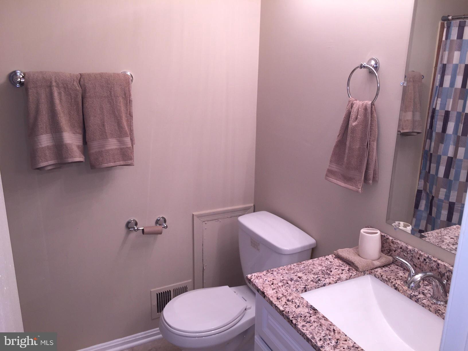 14845 Hammersmith Circle Silver Spring, MD 20906 - Photo 15 of 23 Bath