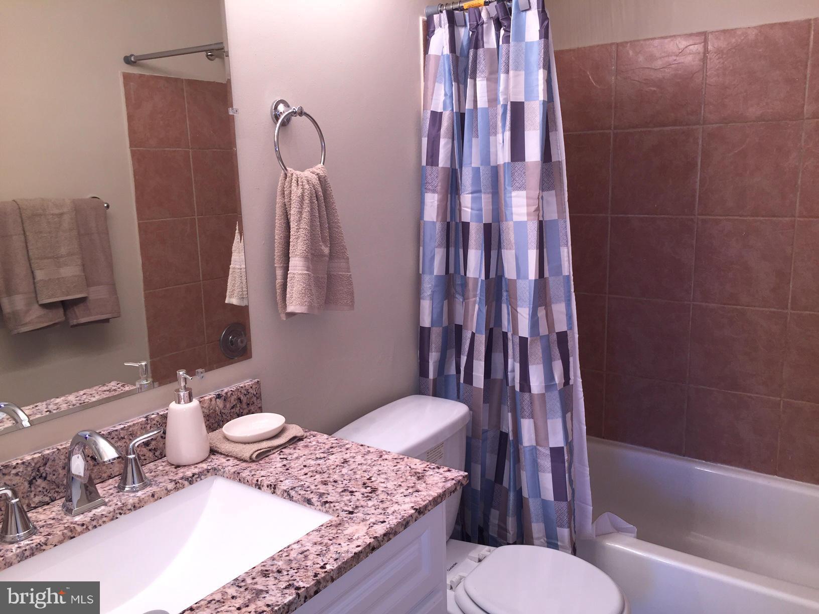 14845 Hammersmith Circle Silver Spring, MD 20906 - Photo 17 of 23 Bath