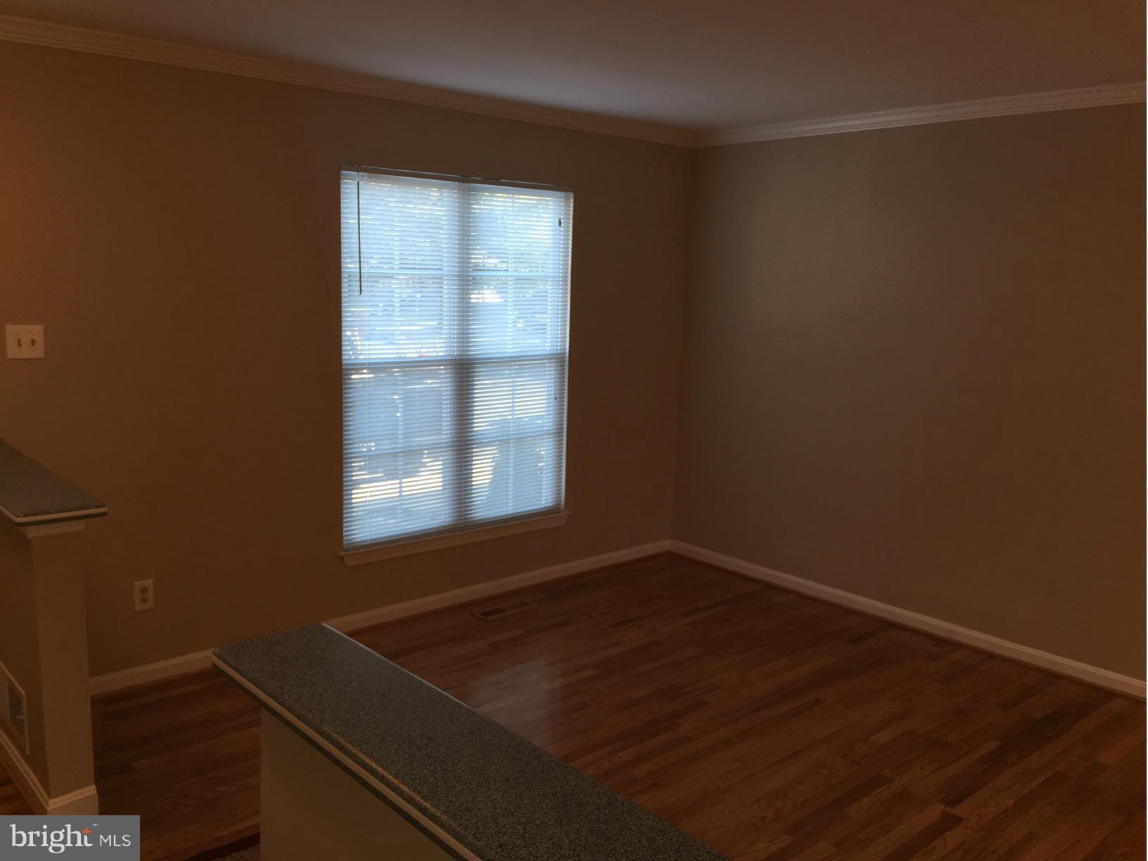 14845 Hammersmith Circle Silver Spring, MD 20906 - Photo 22 of 23 Living Room