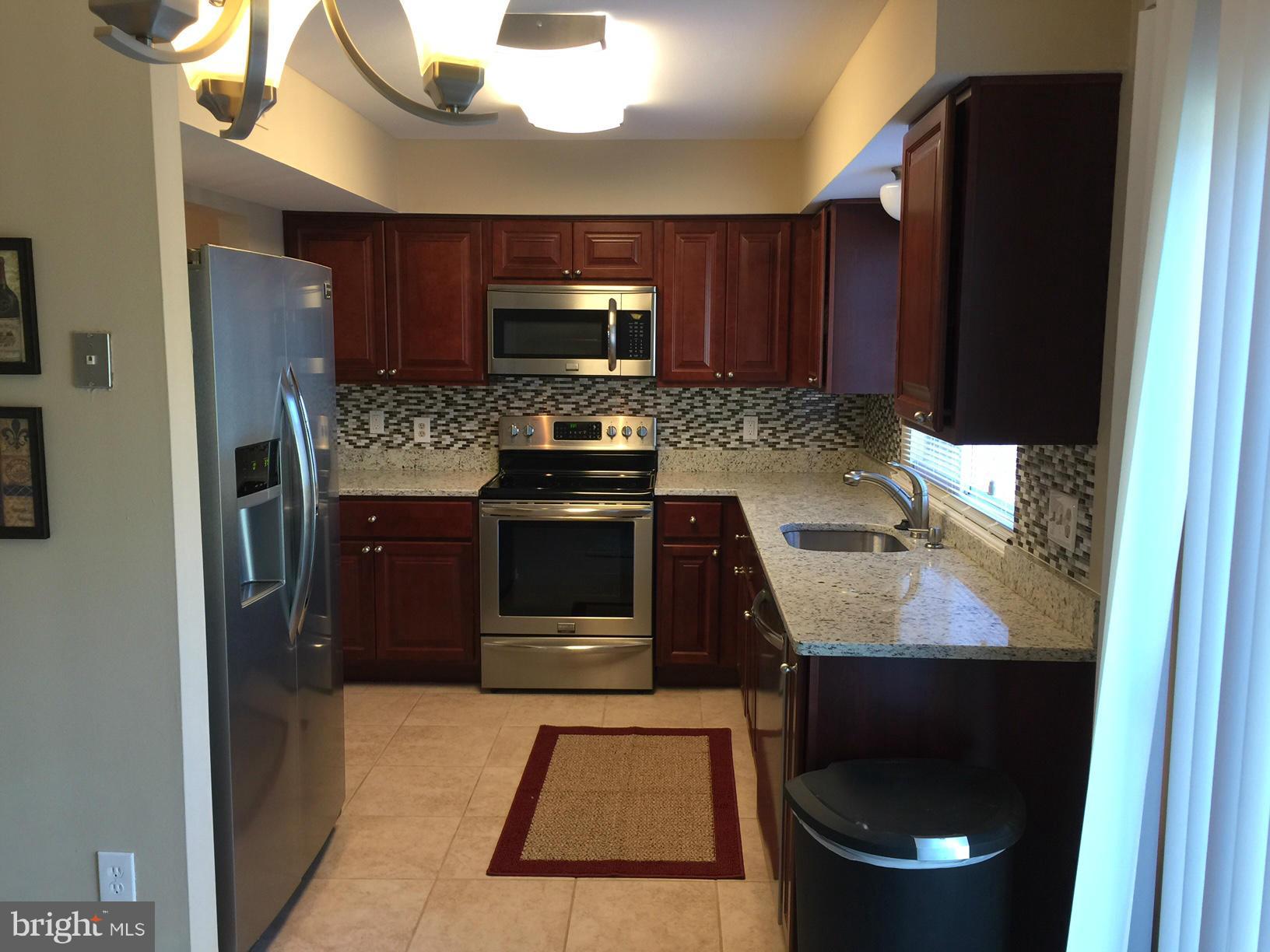 14845 Hammersmith Circle Silver Spring, MD 20906 - Photo 4 of 23 Kitchen