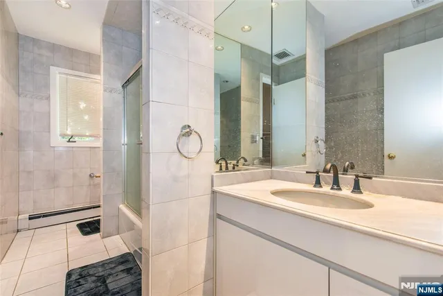 $974,900 | 112 King George Road, Warren, NJ 07059