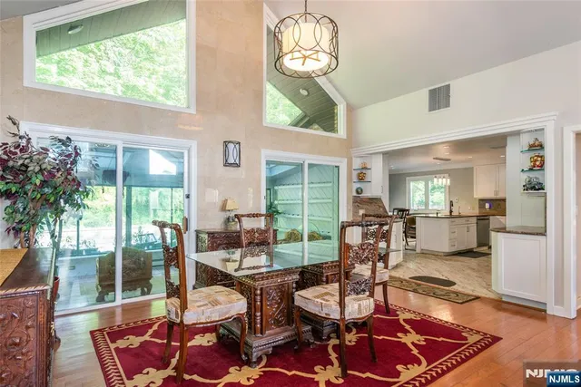 $974,900 | 112 King George Road, Warren, NJ 07059