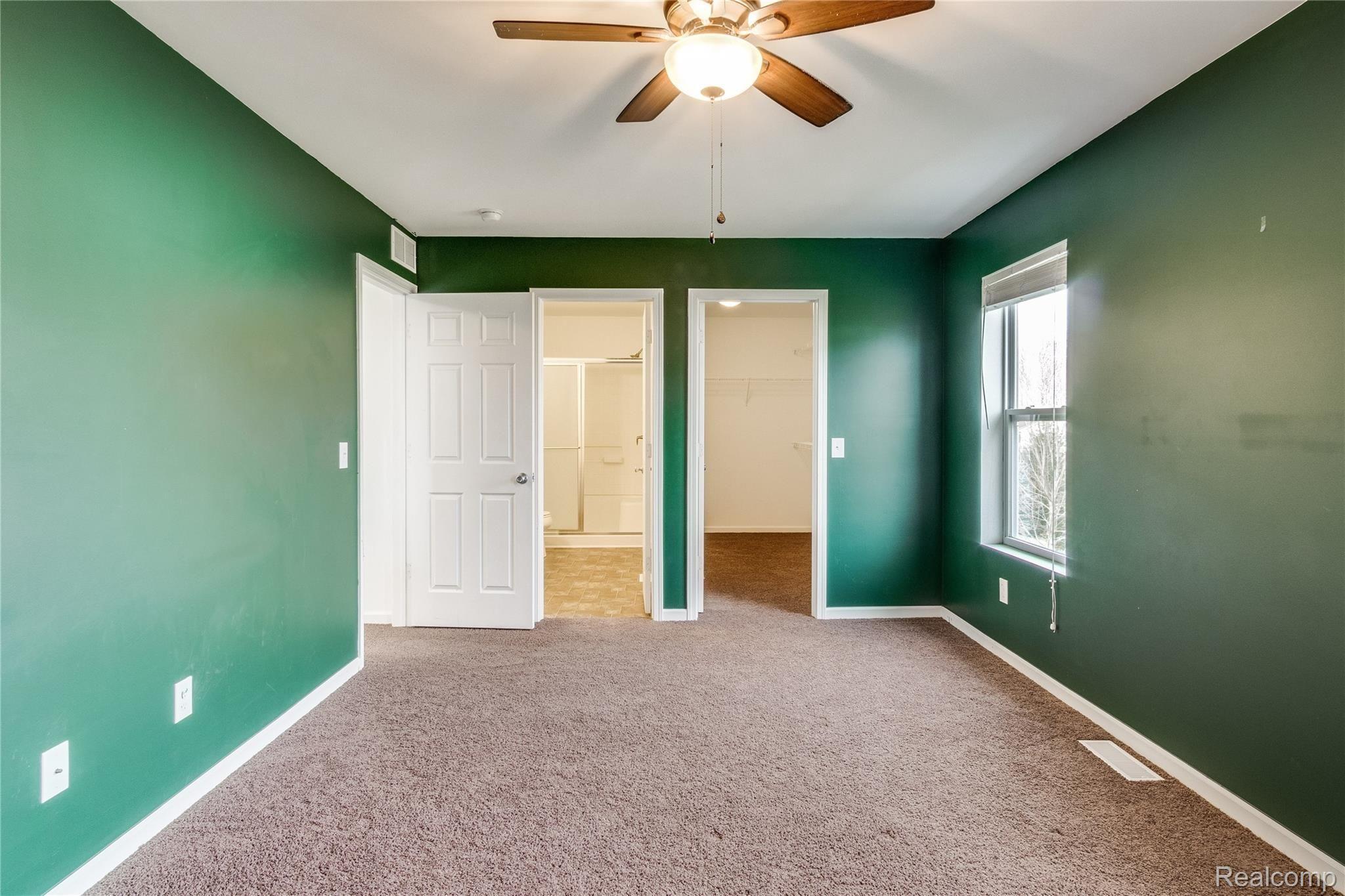 820 Dewars Street Howell, MI 48843 - Photo 12 of 25 Interiors (16 of 32).jpg