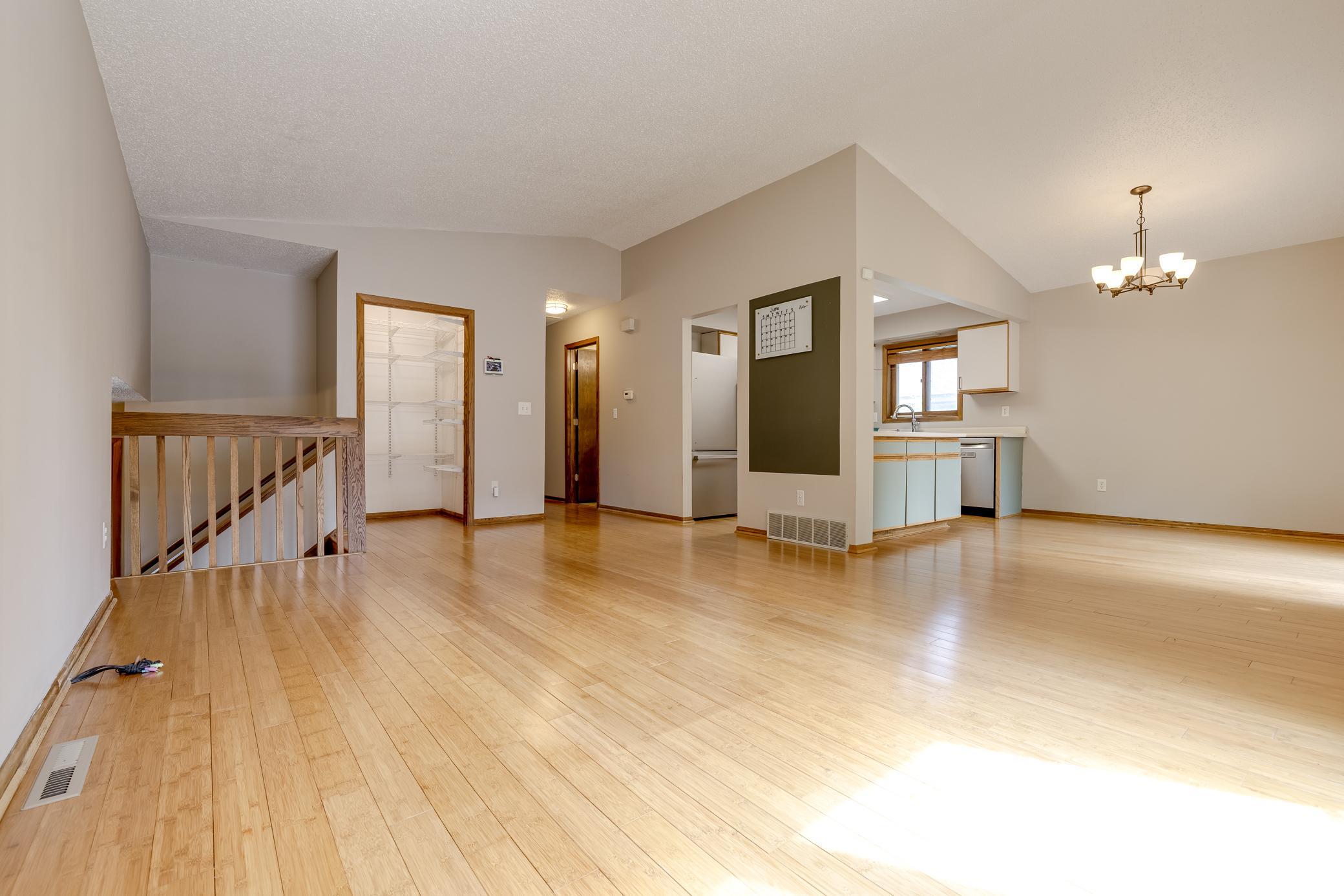 3418 Chalet View Lane Northwest Rochester, MN 55901 - Photo 8 of 28