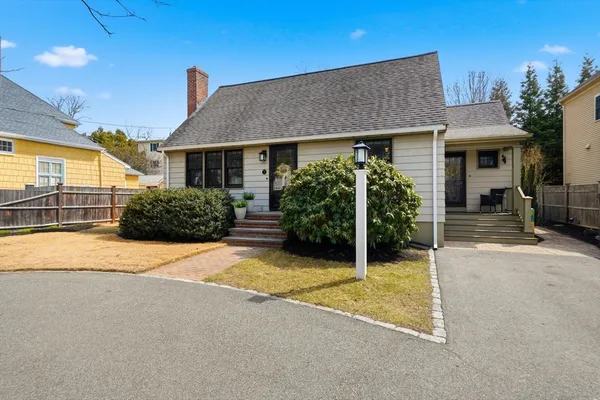 $1,190,000 | 8 Freemont Street, Lexington, MA 02421