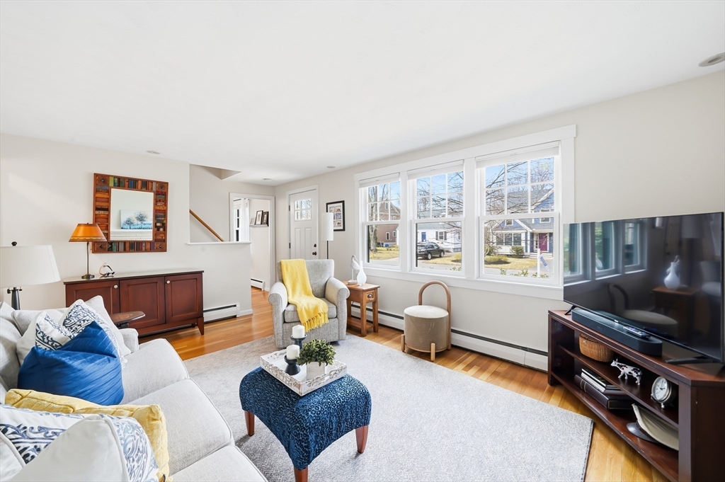 8 Freemont Street Lexington, MA 02421 - Photo 3 of 42