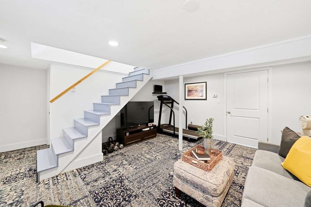 8 Freemont Street Lexington, MA 02421 - Photo 34 of 42