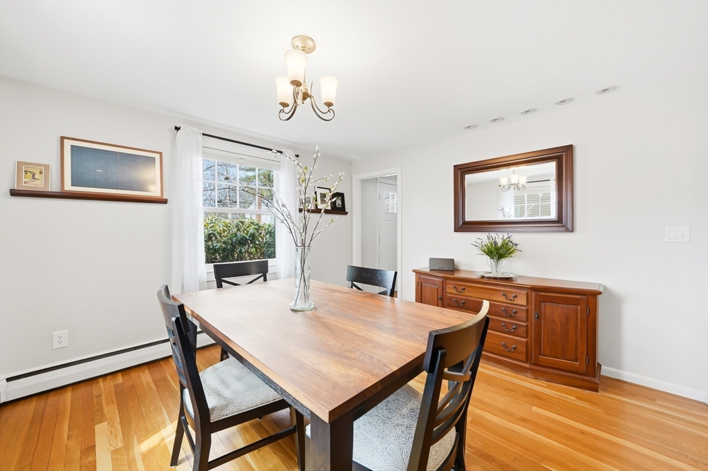 8 Freemont Street Lexington, MA 02421 - Photo 7 of 42