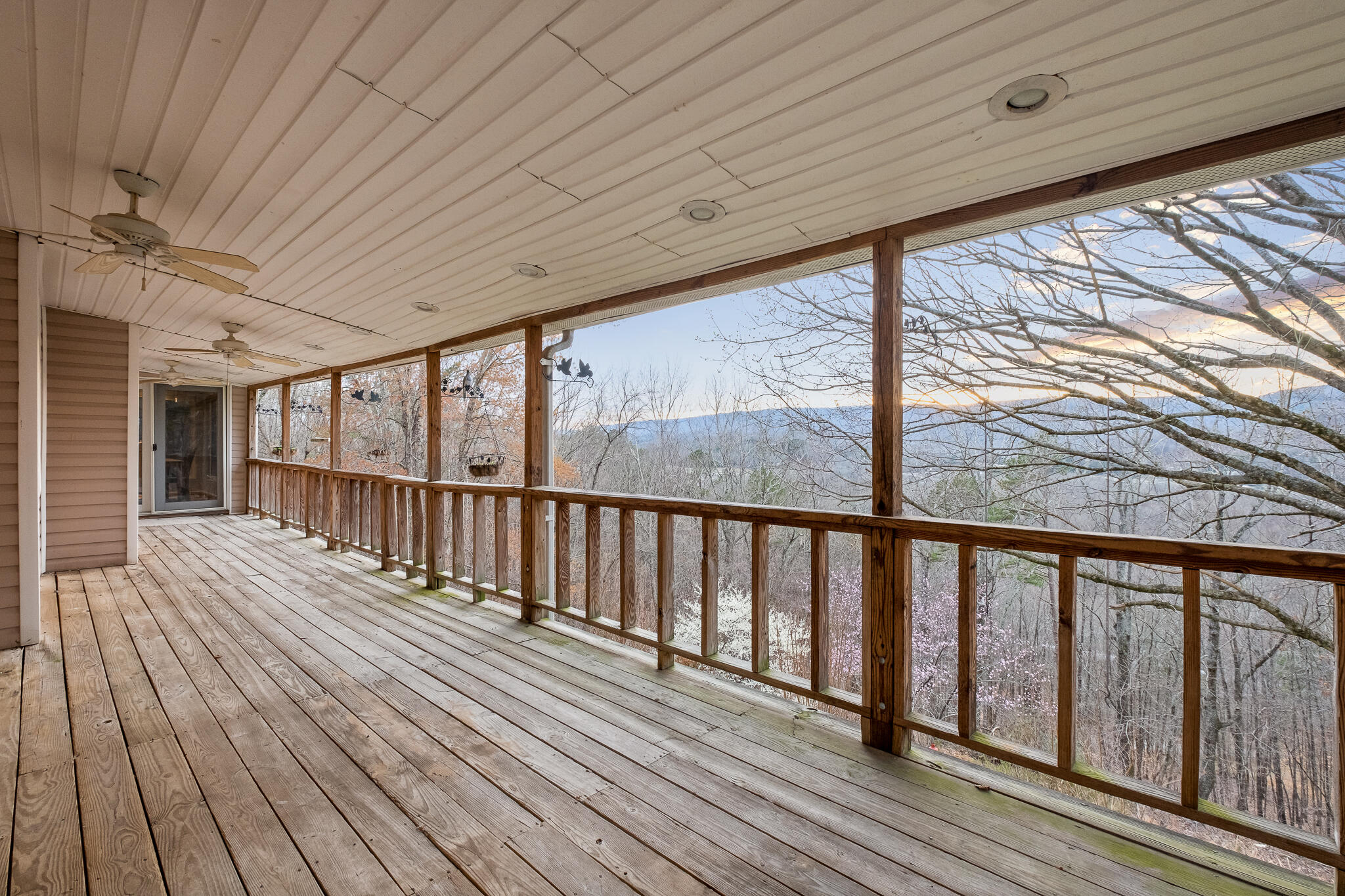1002 Hillcrest Road Hixson, TN 37343 - Photo 21 of 67 Back Deck Off the Kitchen