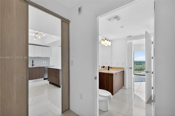 $3,500 | 5252 Northwest 85th Avenue, Unit 1004, Doral, FL 33166