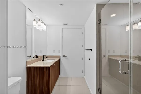 $3,500 | 5252 Northwest 85th Avenue, Unit 1004, Doral, FL 33166