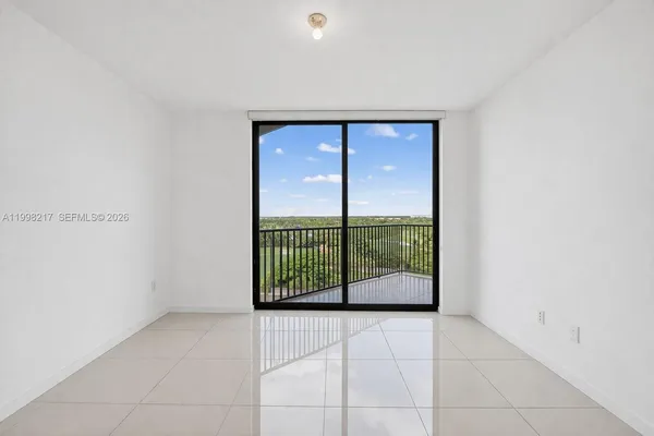 $3,500 | 5252 Northwest 85th Avenue, Unit 1004, Doral, FL 33166