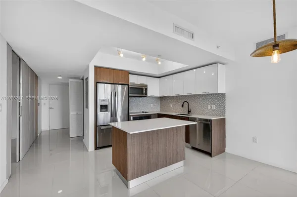 $3,500 | 5252 Northwest 85th Avenue, Unit 1004, Doral, FL 33166