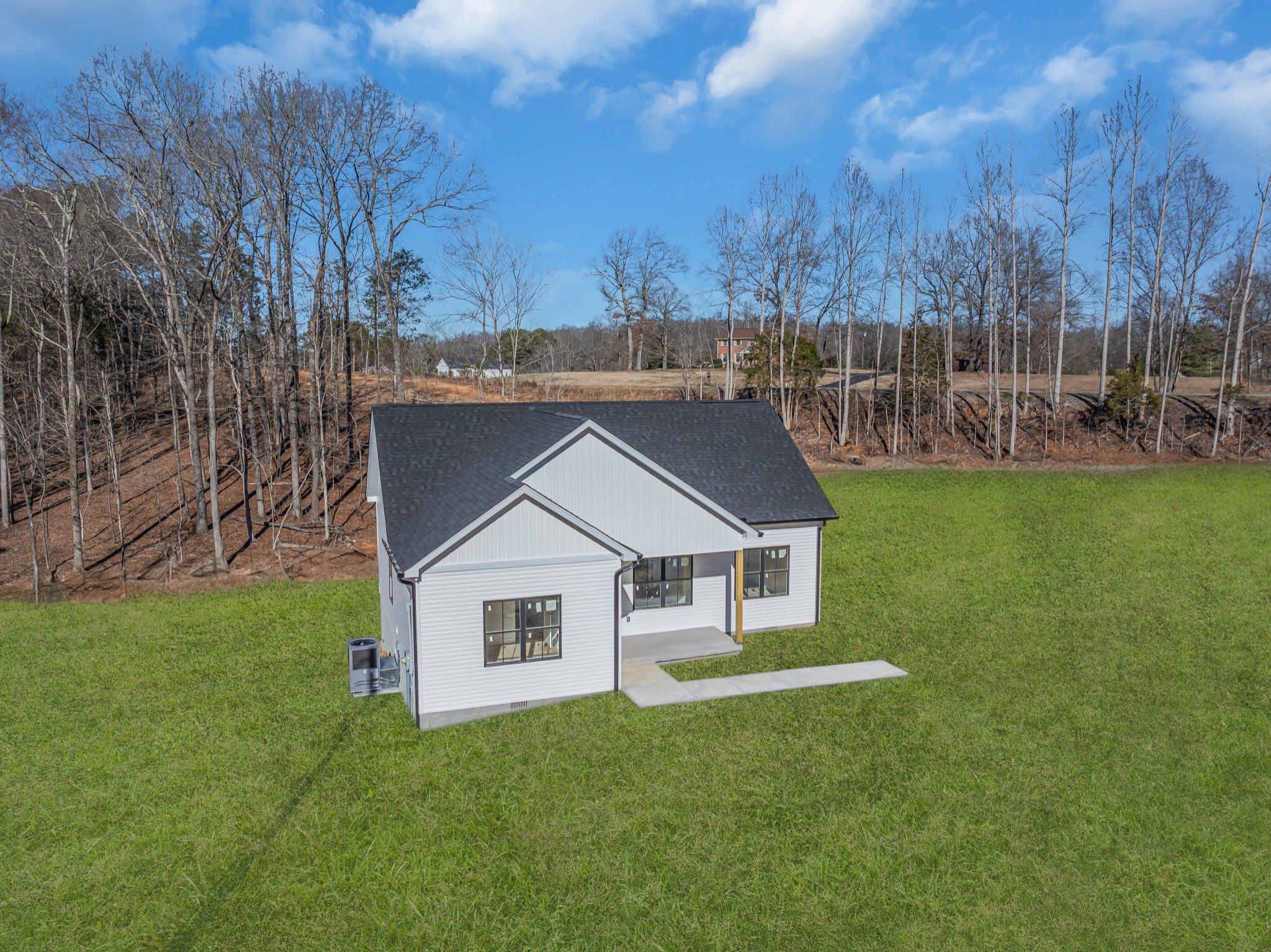 104 Long Road Charlotte, TN 37036 - Photo 4 of 31 Gallery Image 4