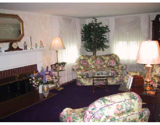 200 Dalton Road Belmont, MA 02478 - Photo 3 of 9 Gallery Image 3