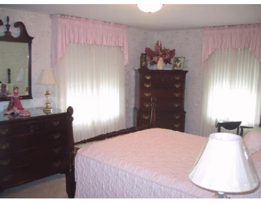 200 Dalton Road Belmont, MA 02478 - Photo 8 of 9 Gallery Image 8