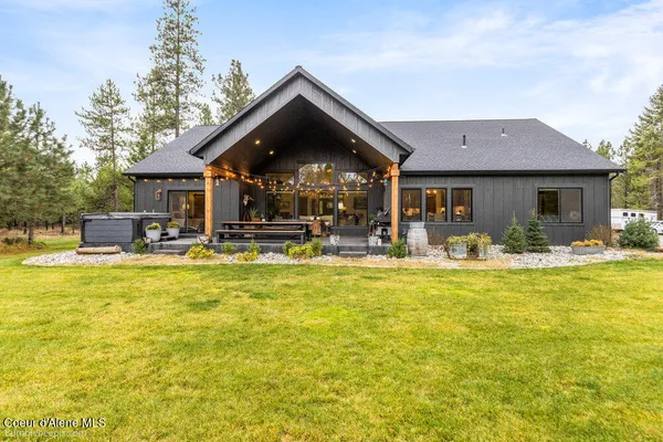 $1,595,000 | 29131 North Hindman Street, Athol, ID 83801