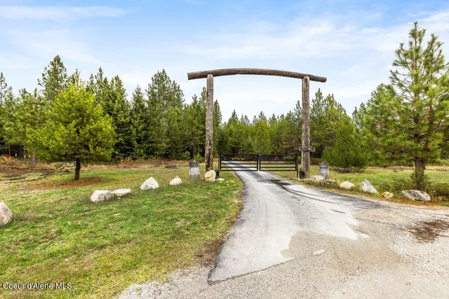 $1,595,000 | 29131 North Hindman Street, Athol, ID 83801