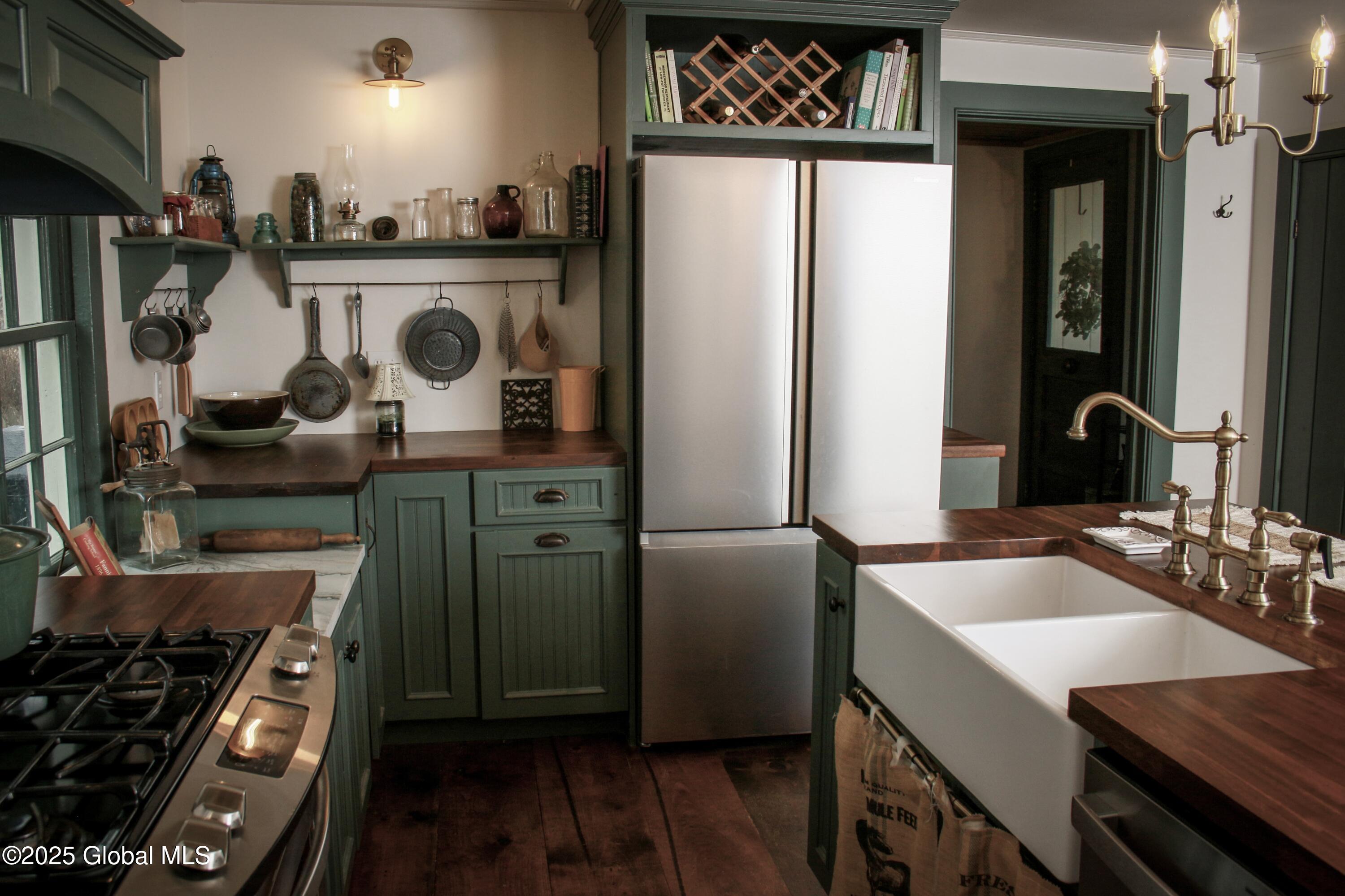 87 Mann Road Ballston, NY 12020 - Photo 11 of 59 Photo Apr 05 2025, 11 55 25 AM