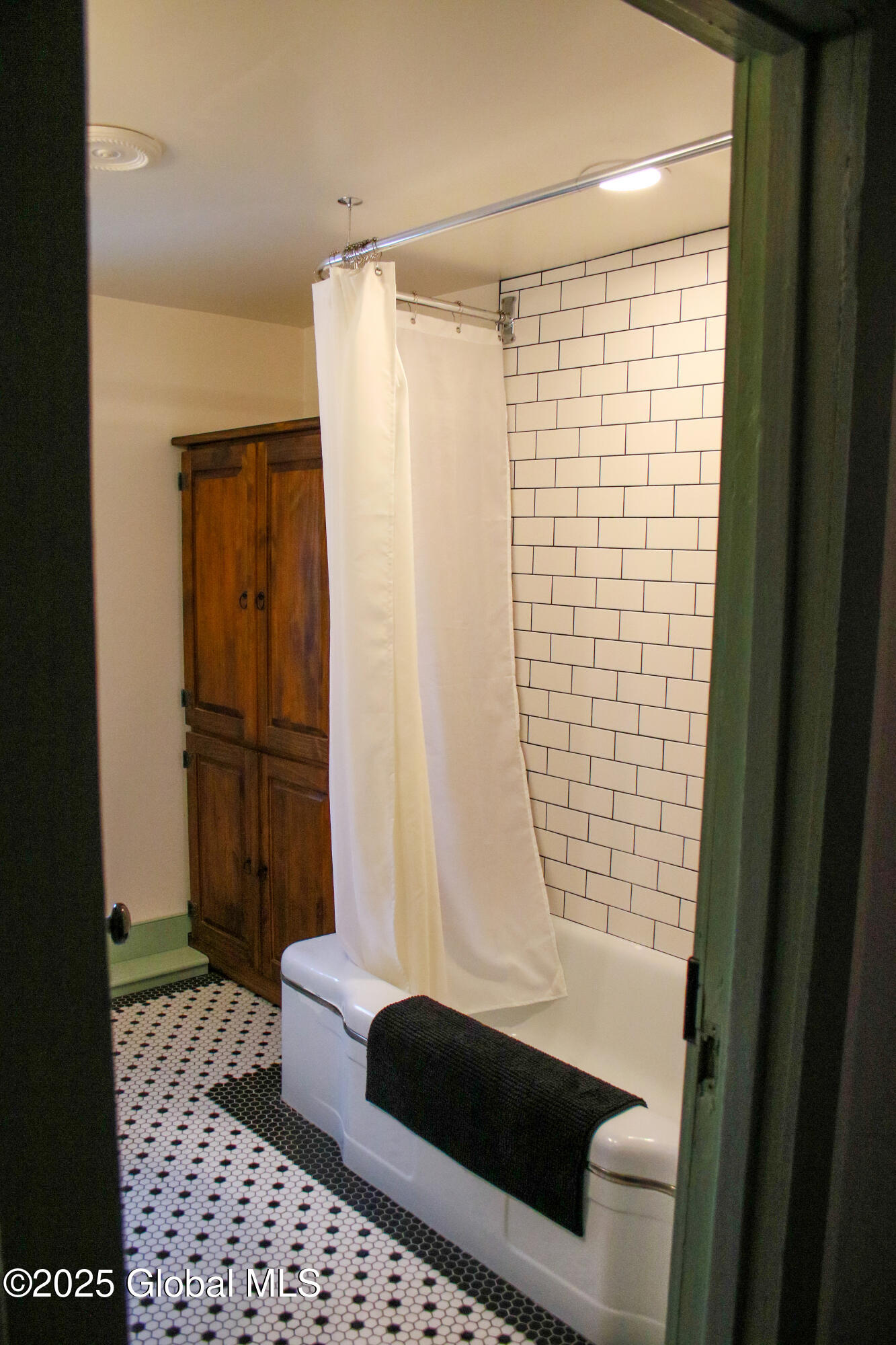 87 Mann Road Ballston, NY 12020 - Photo 25 of 59 Photo Apr 05 2025, 11 46 21 AM