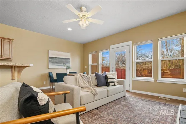 $429,900 | 1043 Clithero Drive, Boise, ID 83703