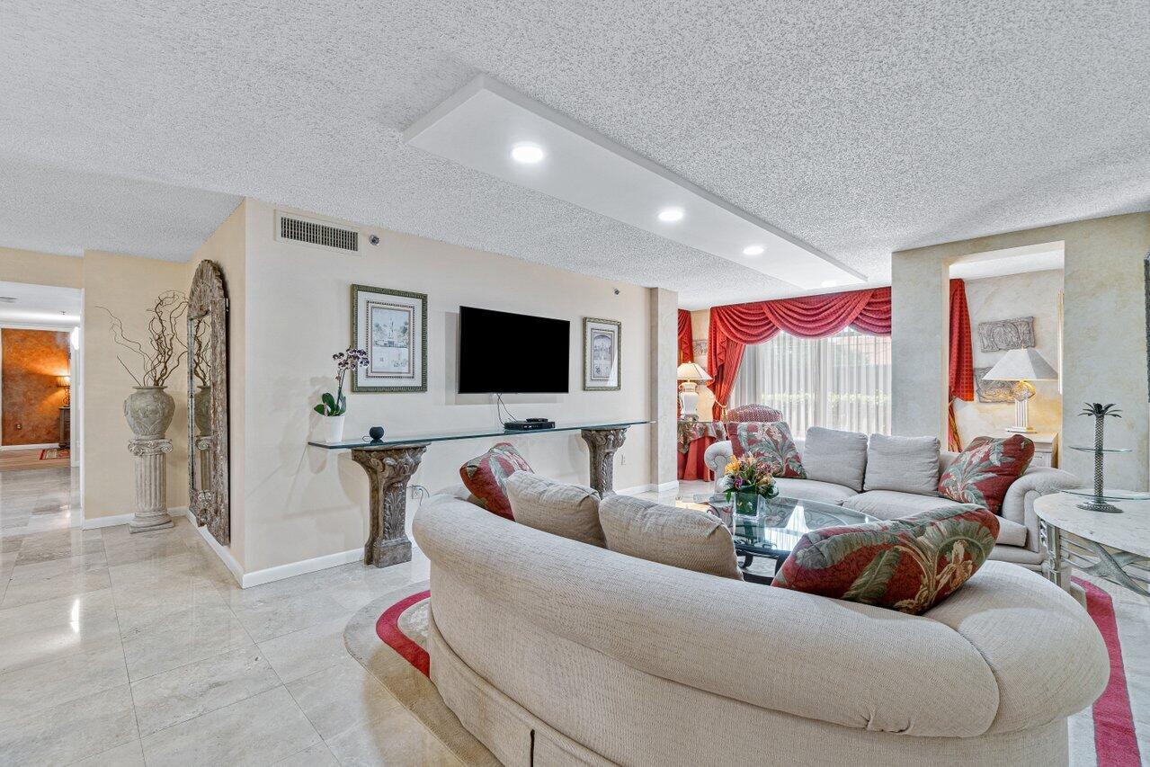 3151 Clint Moore Road, Unit 104 Boca Raton, FL 33496 - Photo 4 of 38 hbdy