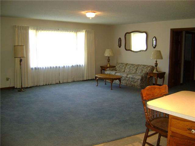 2075 Basil Western Road Baltimore, OH 43105 - Photo 2 of 25