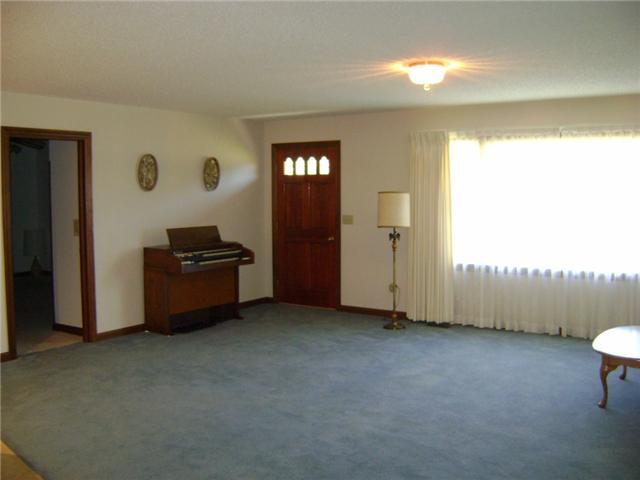 2075 Basil Western Road Baltimore, OH 43105 - Photo 3 of 25