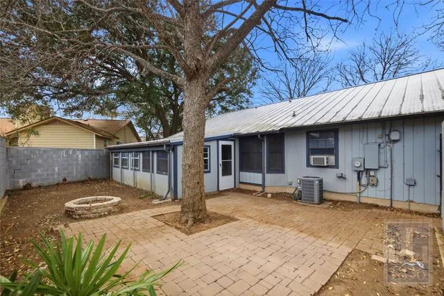 $2,050 | 6201 Tara Drive, Austin, TX 78744