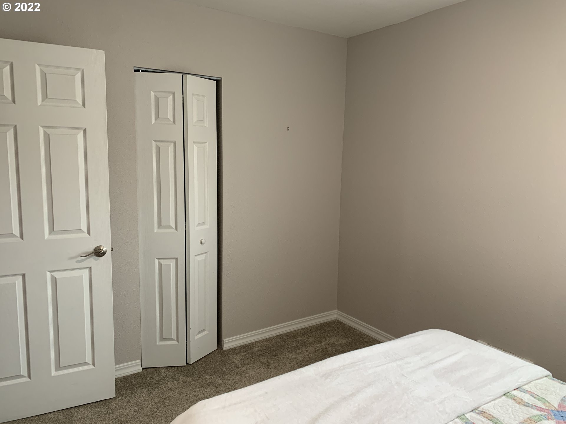 906 Juniper Avenue Reedsport, OR 97467 - Photo 19 of 32 Bedroom