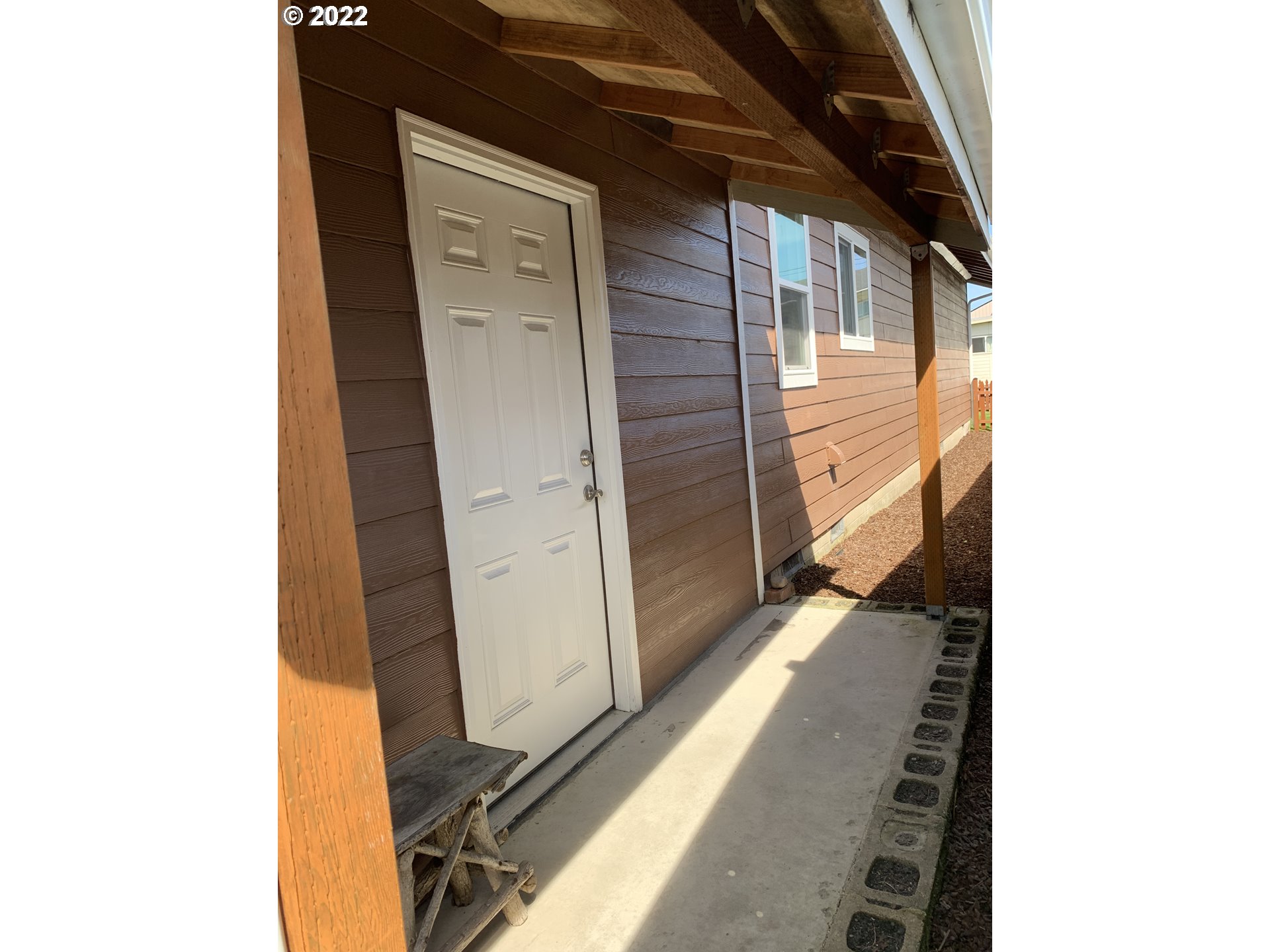 906 Juniper Avenue Reedsport, OR 97467 - Photo 29 of 32 Exterior