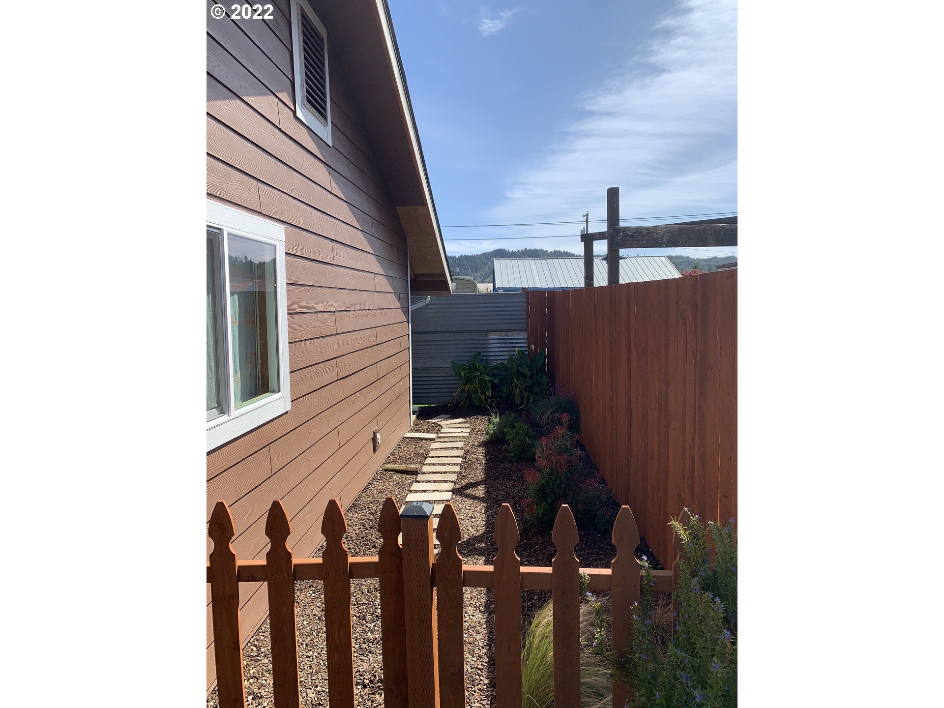 906 Juniper Avenue Reedsport, OR 97467 - Photo 32 of 32 Yard