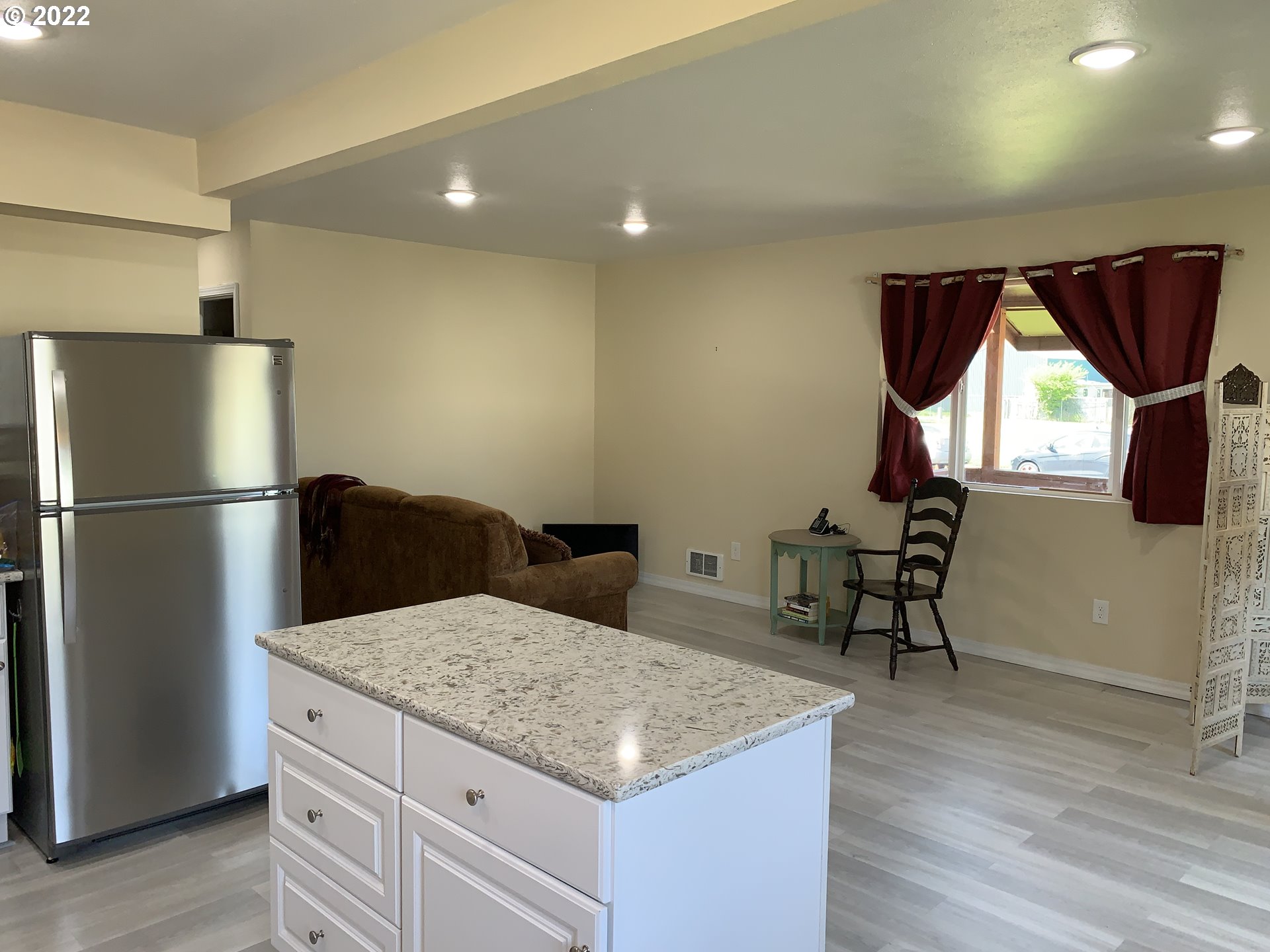 906 Juniper Avenue Reedsport, OR 97467 - Photo 8 of 32 Kitchen/Living Room