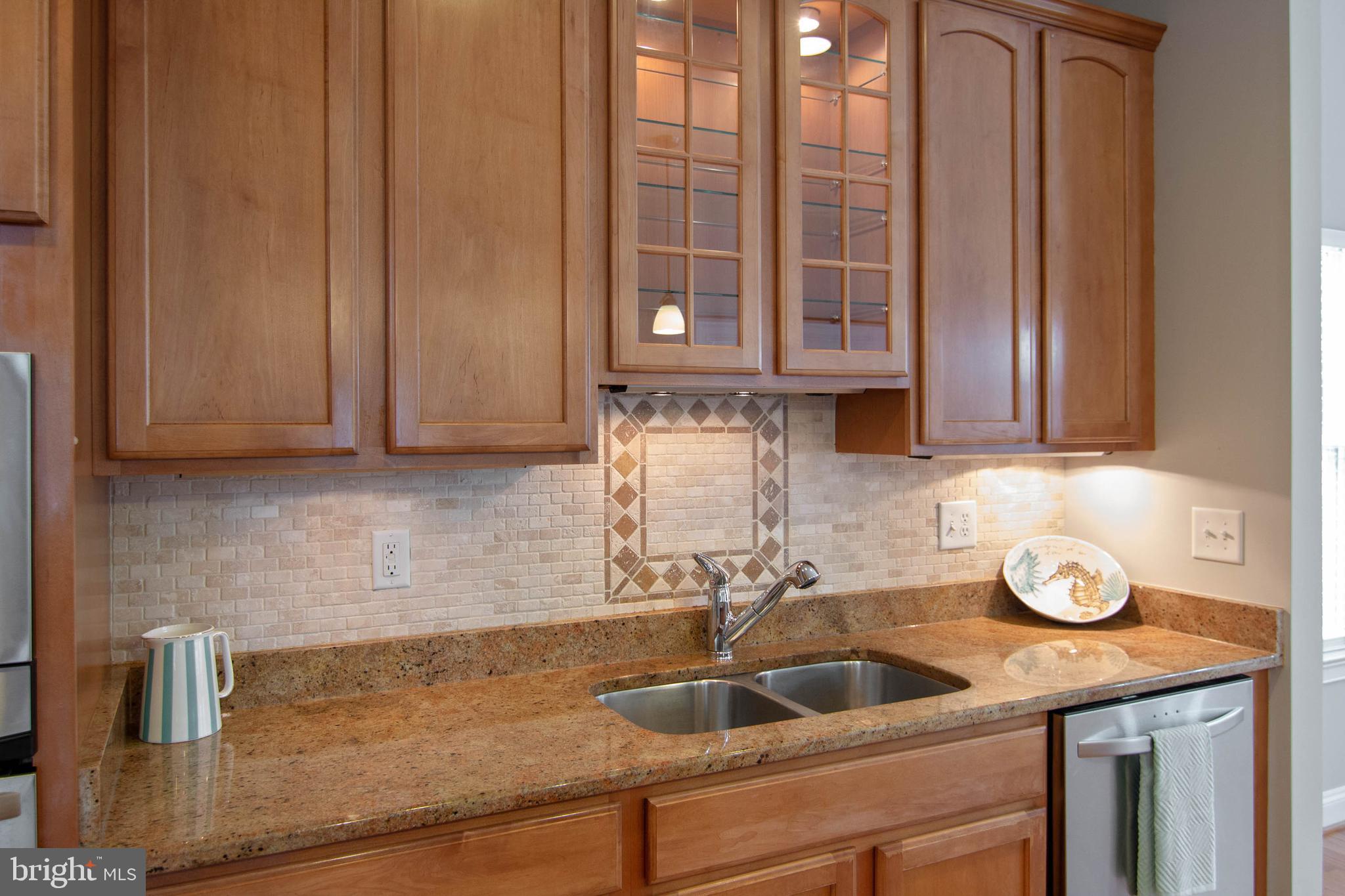 703 Lynn Gate Road, Unit 10 Severna Park, MD 21146 - Photo 12 of 69 Upscale Under Cabinet Lighting and Glass Cabinetry