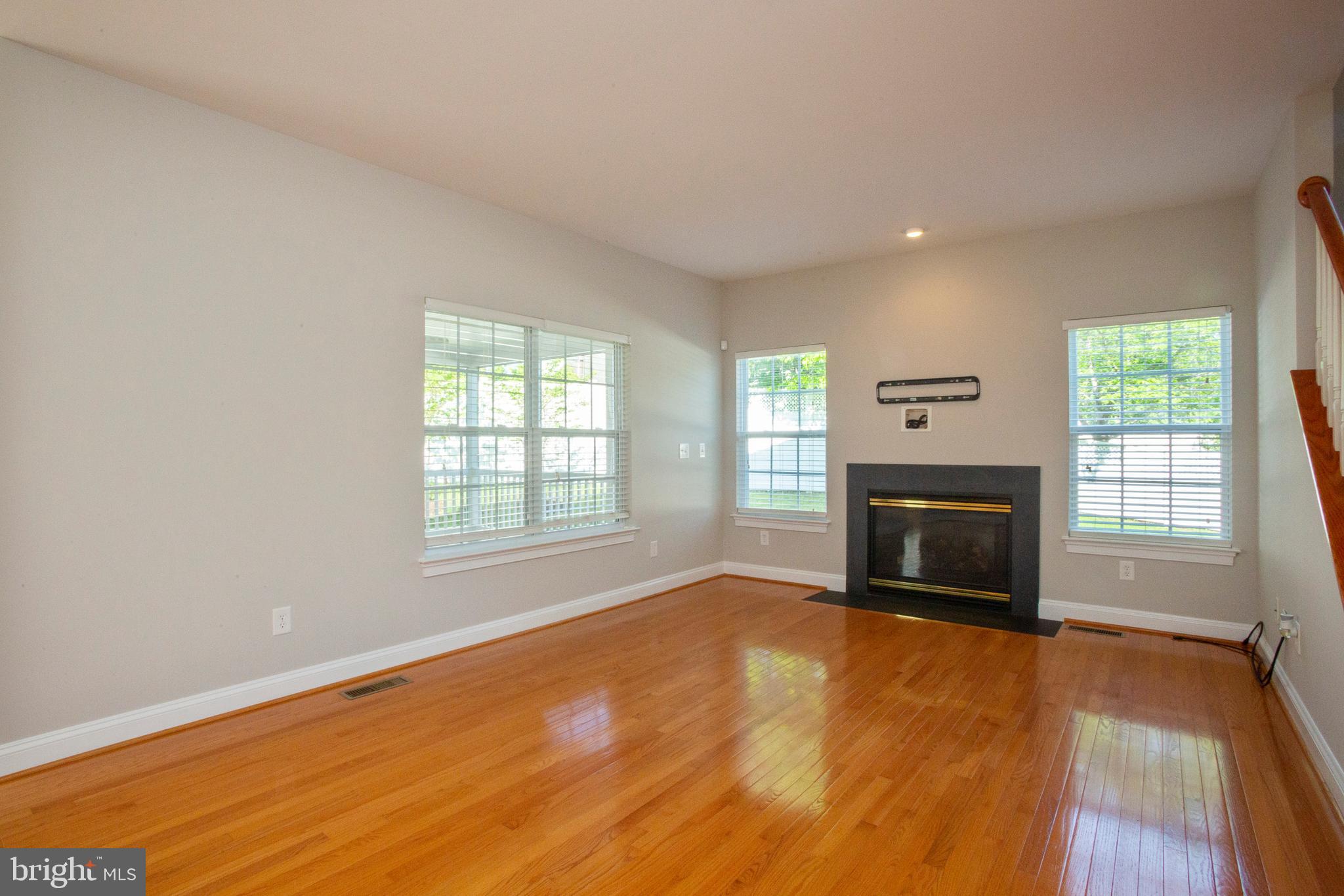 703 Lynn Gate Road, Unit 10 Severna Park, MD 21146 - Photo 15 of 69 Bright airy space