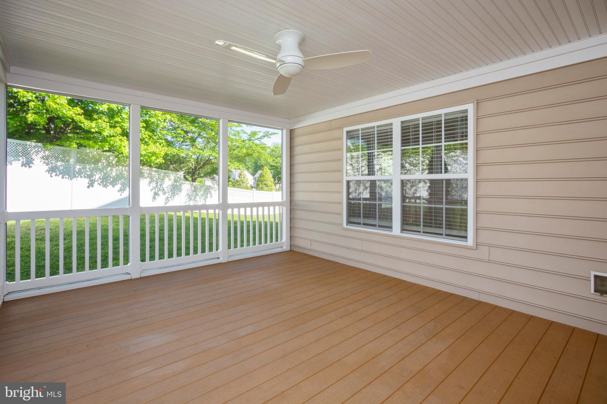 703 Lynn Gate Road, Unit 10 Severna Park, MD 21146 - Photo 19 of 69 Privacy Fence