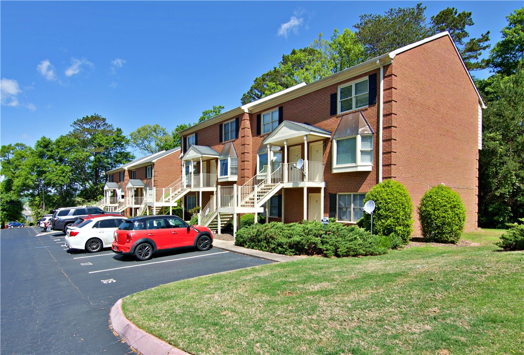 103 Calhoun Street, Unit 17 Clemson, SC 29631 - Photo 4 of 31 Gallery Image 4