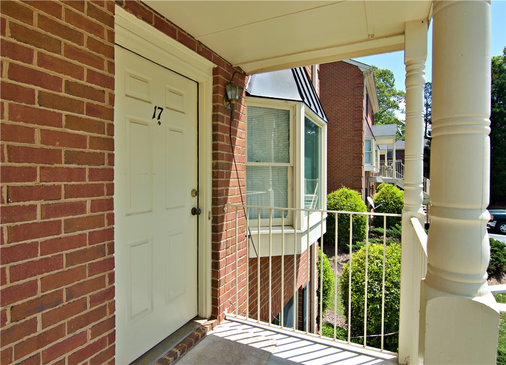 103 Calhoun Street, Unit 17 Clemson, SC 29631 - Photo 9 of 31 Gallery Image 9
