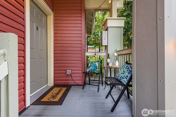 $876,000 | 9403 176th Place Northeast, Unit 3, Redmond, WA 98052