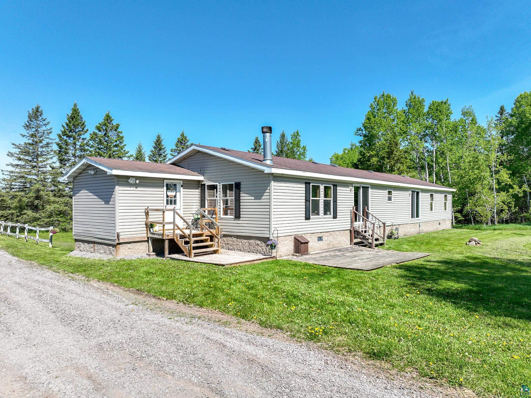 5404 Midbon Road Superior, WI 54880 - Photo 24 of 30