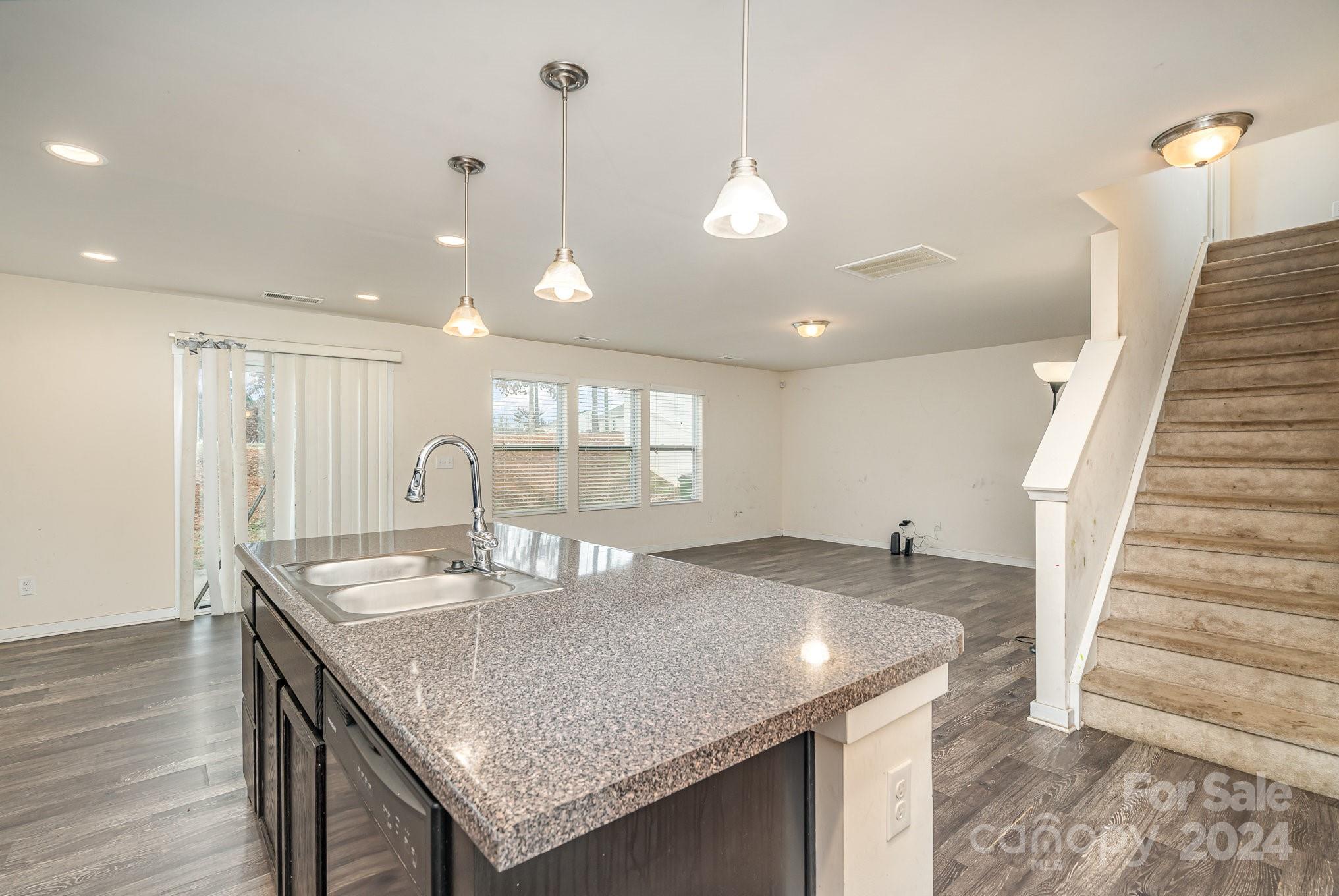 4812 Gibbons Link Road Charlotte, NC 28269 - Photo 13 of 22 Gallery Image 13