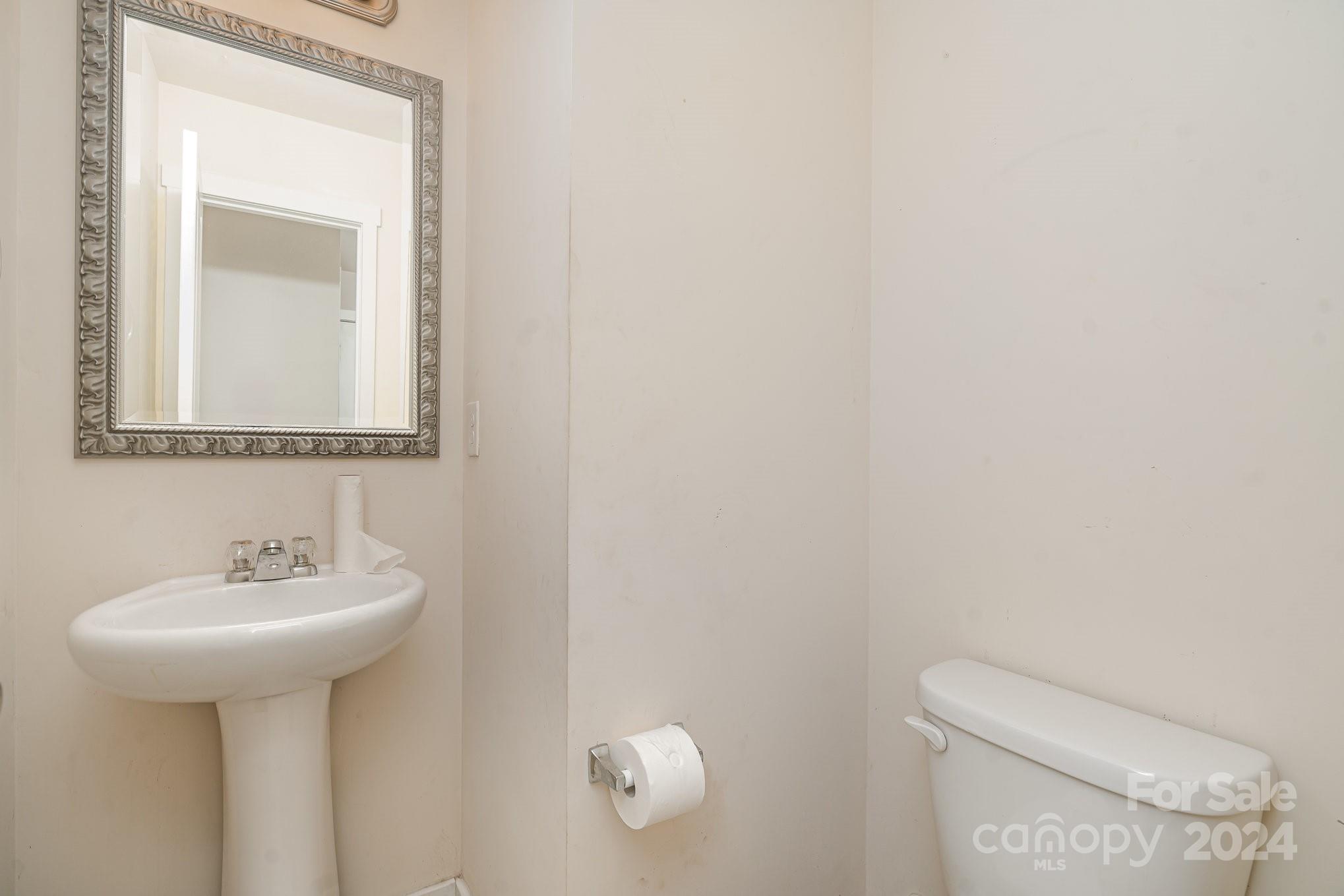 4812 Gibbons Link Road Charlotte, NC 28269 - Photo 18 of 22 Gallery Image 18