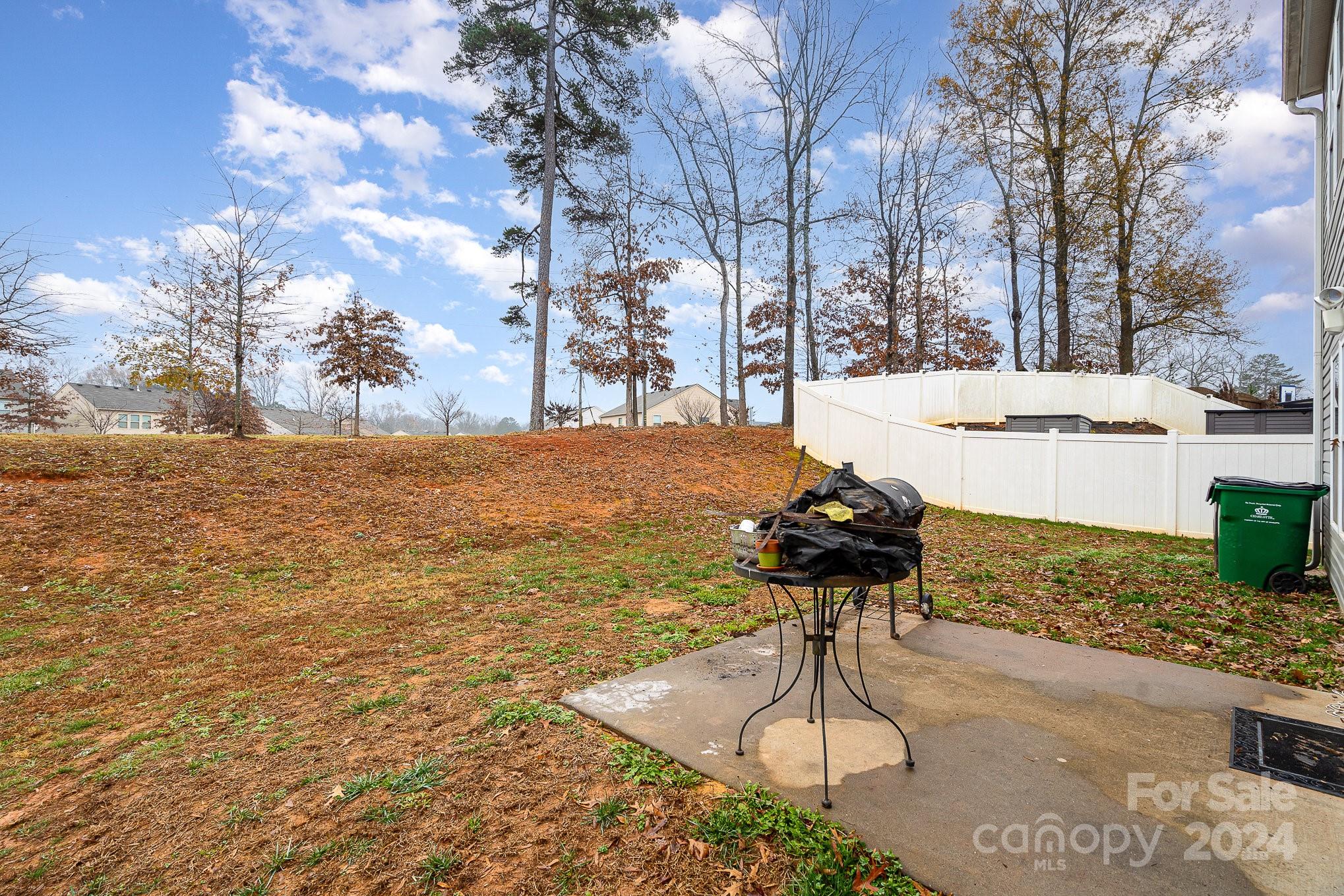 4812 Gibbons Link Road Charlotte, NC 28269 - Photo 5 of 22 Gallery Image 5