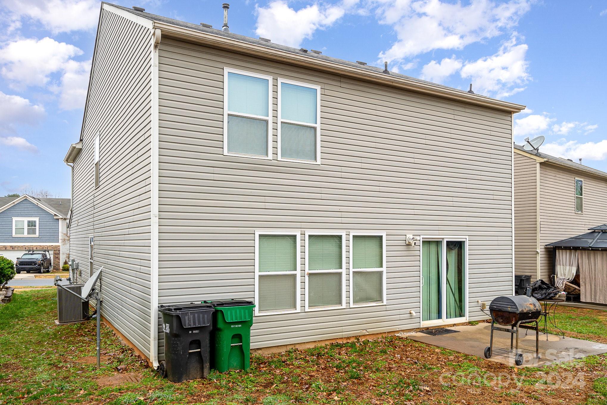 4812 Gibbons Link Road Charlotte, NC 28269 - Photo 7 of 22 Gallery Image 7
