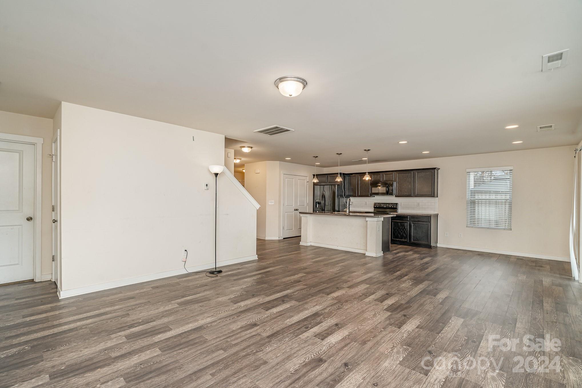 4812 Gibbons Link Road Charlotte, NC 28269 - Photo 10 of 22 Gallery Image 10