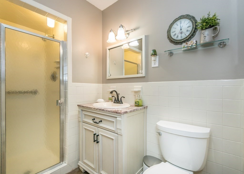 171 Carlton Road Newton, MA 02468 - Photo 13 of 26